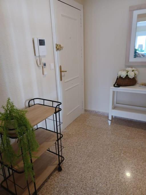 Sunny, Spacious 3 Bedroom With Seaview Apartment Villajoyosa